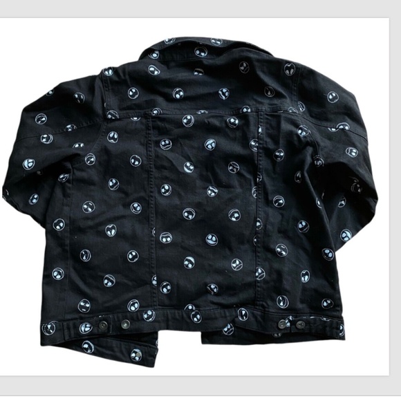 Jack Skellington denim jacket Size Large Disney Nightmare Before Christmas - Picture 2 of 6